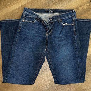 Old Navy - style The Flirt - size 6 (stretch)